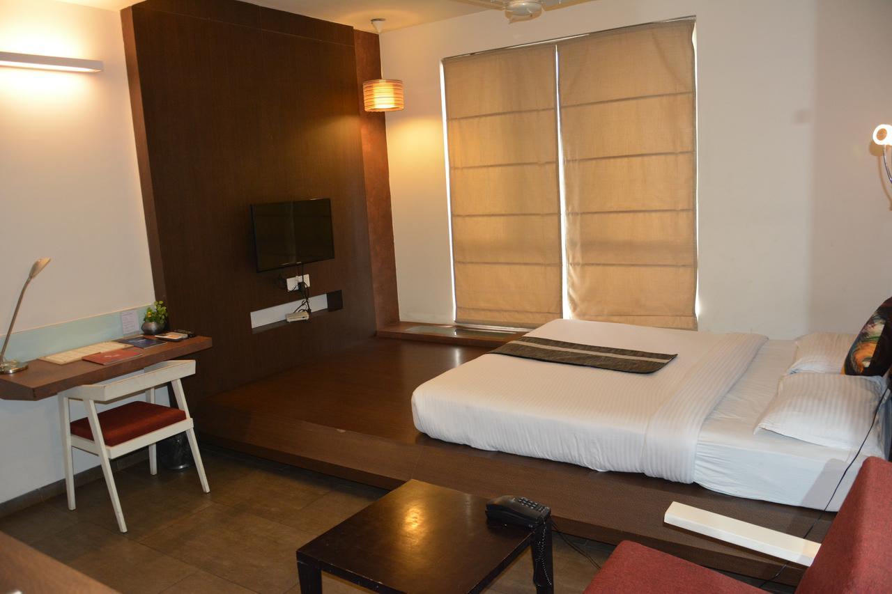 Hotel K Tree - A Boutique Hotel Kolhapur Exterior foto